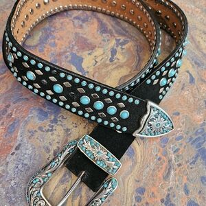 Black leather belt. Turquoise accents sz. Lg.